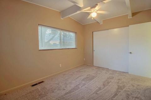 3210 Eakin Rd, Columbus, OH 43204 photo 12