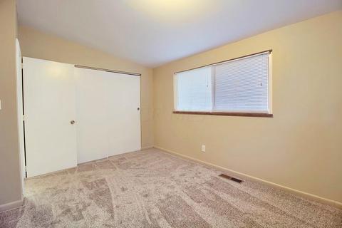 3210 Eakin Rd, Columbus, OH 43204 photo 14