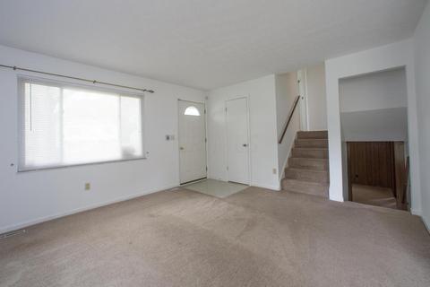 3304 Everson Rd W, Columbus, OH 43232 photo 3