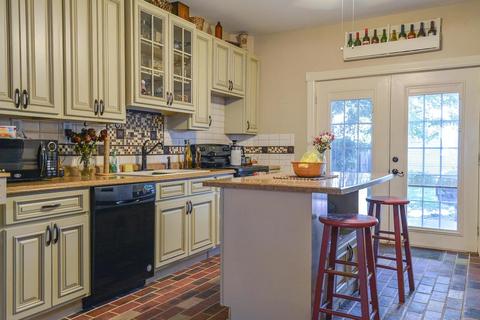 329 S Maple St, Lancaster, OH 43130 photo 2
