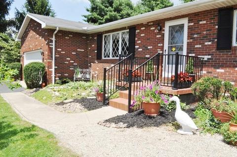 540 Rainbow Dr NW, Lancaster, OH 43130 photo 4
