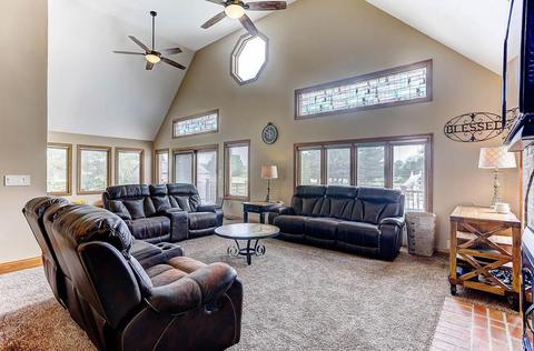 1094 Amity Rd, Galloway, OH 43119 photo 9