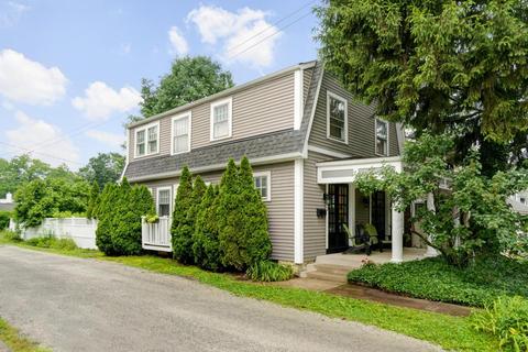 107 E Pacemont Rd, Columbus, OH 43202 photo 2