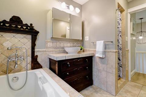 107 E Pacemont Rd, Columbus, OH 43202 photo 28