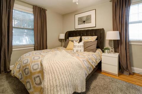 107 E Pacemont Rd, Columbus, OH 43202 photo 20