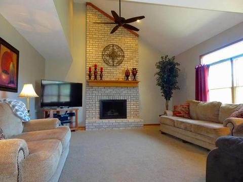 13265 Durham Cir, Pickerington, OH 43147 photo 2