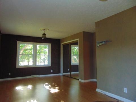 652 S Yearling Rd, Columbus, OH 43213 photo 14