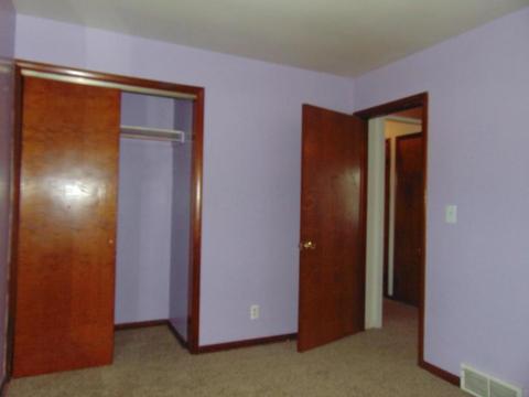 652 S Yearling Rd, Columbus, OH 43213 photo 13