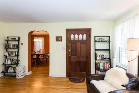 521 E Como Ave, Columbus, OH 43202 photo 7