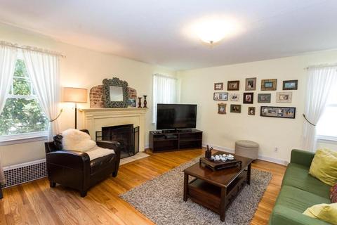 521 E Como Ave, Columbus, OH 43202 photo 3