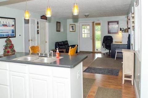 27 Bancroft St, Hebron, OH 43025 photo 6