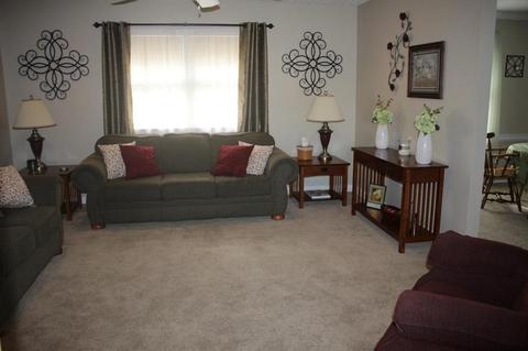 121 Case Ct, Lancaster, OH 43130 photo 3
