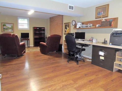 1240 Gresham Rd, Columbus, OH 43204 photo 3