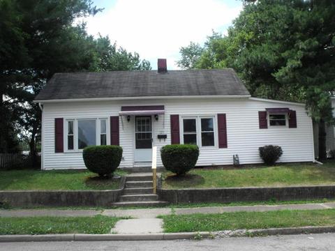 125 Walnut St, Circleville, OH 43113 photo 1