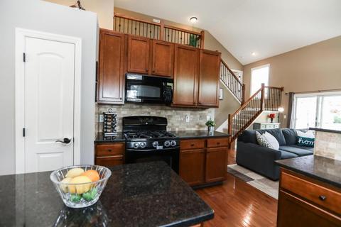 202 Emerald Ice Loop, Delaware, OH 43015 photo 6