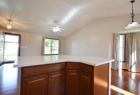 258 Westbear Ct, Galloway, OH 43119 photo 8