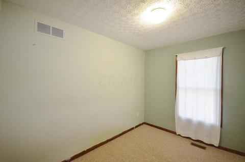 258 Westbear Ct, Galloway, OH 43119 photo 14