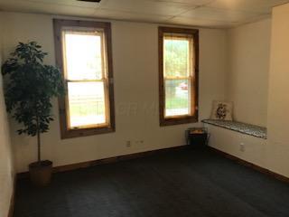 9 E Holliday St, Newark, OH 43055 photo 4