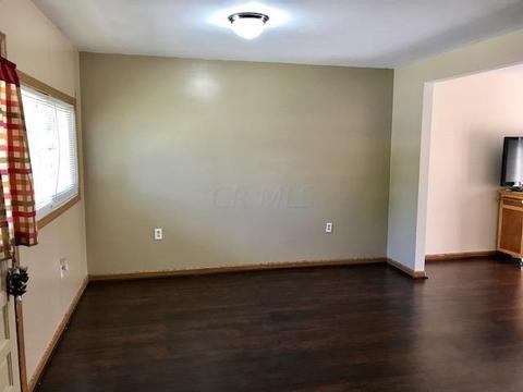 1022 Westview Dr, Hebron, OH 43025 photo 2