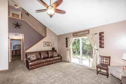 263 Iris Trail Dr, Galloway, OH 43119 photo 14