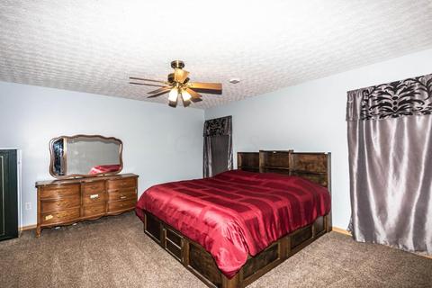 263 Iris Trail Dr, Galloway, OH 43119 photo 18