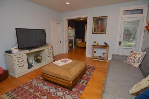 391 E Kossuth St, Columbus, OH 43206 photo 6
