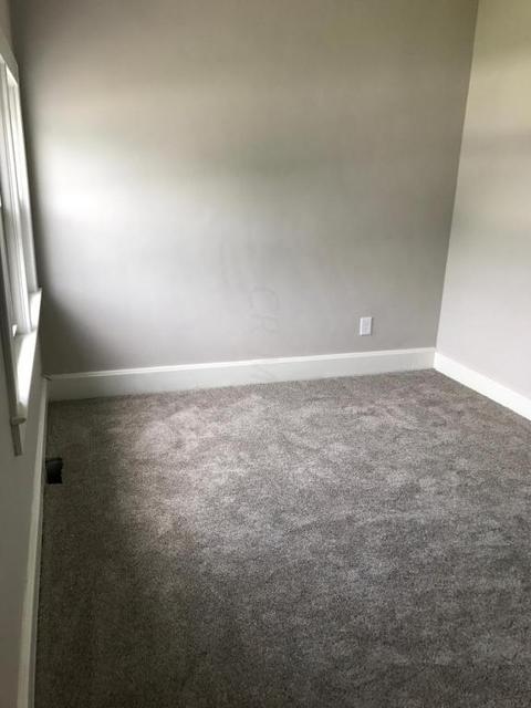 484 E Main St, Circleville, OH 43113 photo 8