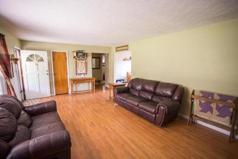 3047 Willow Rd, Springfield, OH 45502 photo 4