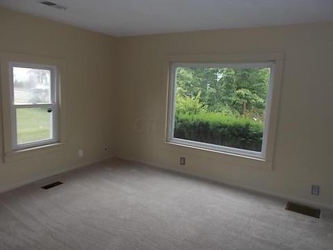 137 E Postal Ave, Newark, OH 43055 photo 4
