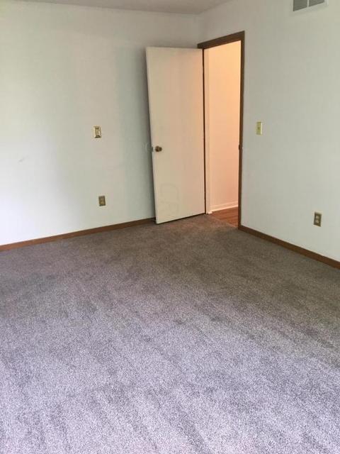 976 Gary Dr, Columbus, OH 43207 photo 9