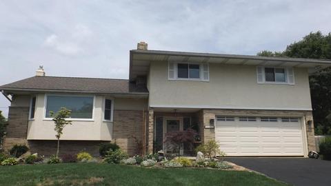 1351 Devonhurst Dr, Columbus, OH 43232 photo 2