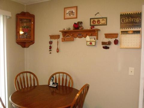 6378 Putnam Dr, Circleville, OH 43113 photo 6
