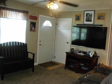 6378 Putnam Dr, Circleville, OH 43113 photo 4