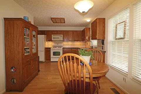 4342 Eagle View Ct, Columbus, OH 43228 photo 6