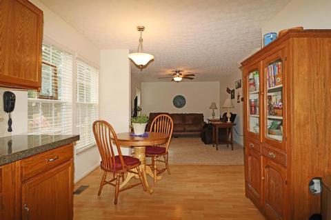 4342 Eagle View Ct, Columbus, OH 43228 photo 9
