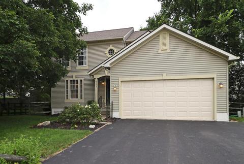 4342 Eagle View Ct, Columbus, OH 43228 photo 1