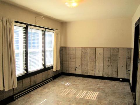 328 N Burnett Rd, Springfield, OH 45503 photo 2
