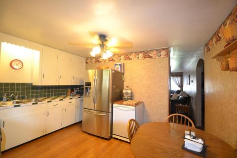 115 N 9th St, Hebron, OH 43025 photo 4