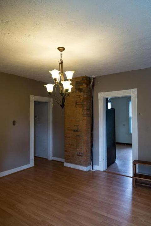 148 E Moler St, Columbus, OH 43207 photo 2