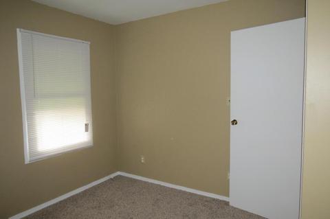 407 Stella Ave, Circleville, OH 43113 photo 9