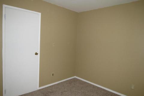 407 Stella Ave, Circleville, OH 43113 photo 10
