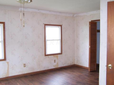 456 E Ohio St, Circleville, OH 43113 photo 2