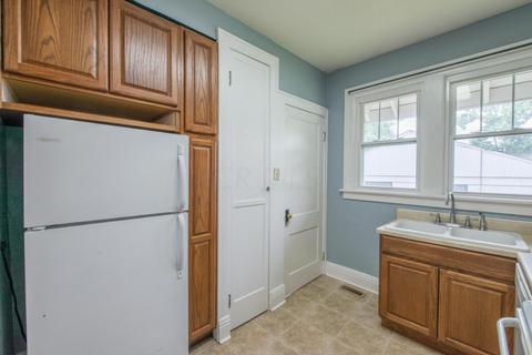 371 E William St, Delaware, OH 43015 photo 13