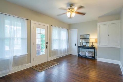 371 E William St, Delaware, OH 43015 photo 6