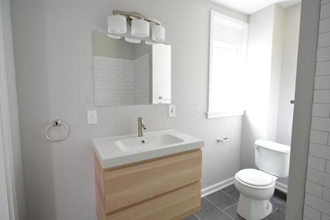 704 E Kossuth St, Columbus, OH 43206 photo 20