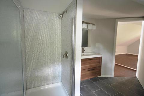 704 E Kossuth St, Columbus, OH 43206 photo 23
