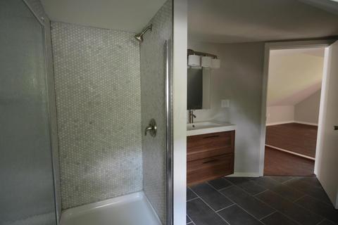 704 E Kossuth St, Columbus, OH 43206 photo 24
