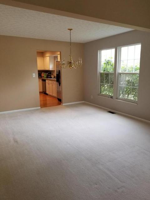 3233 Farmbrook Dr, Grove City, OH 43123 photo 9