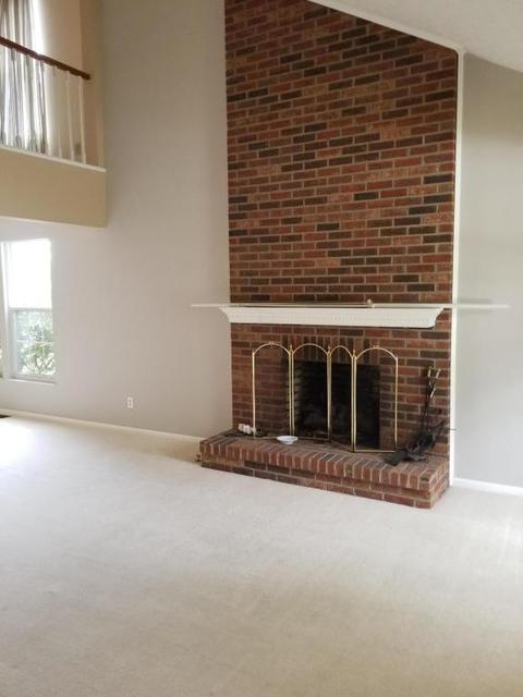 3233 Farmbrook Dr, Grove City, OH 43123 photo 4