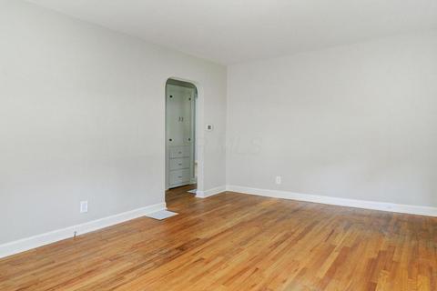 581 E Beechwold Blvd, Columbus, OH 43214 photo 5